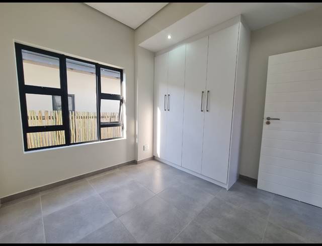 3 BEDROOM HOUSE FOR SALE IN PALM LAKES ESTATE